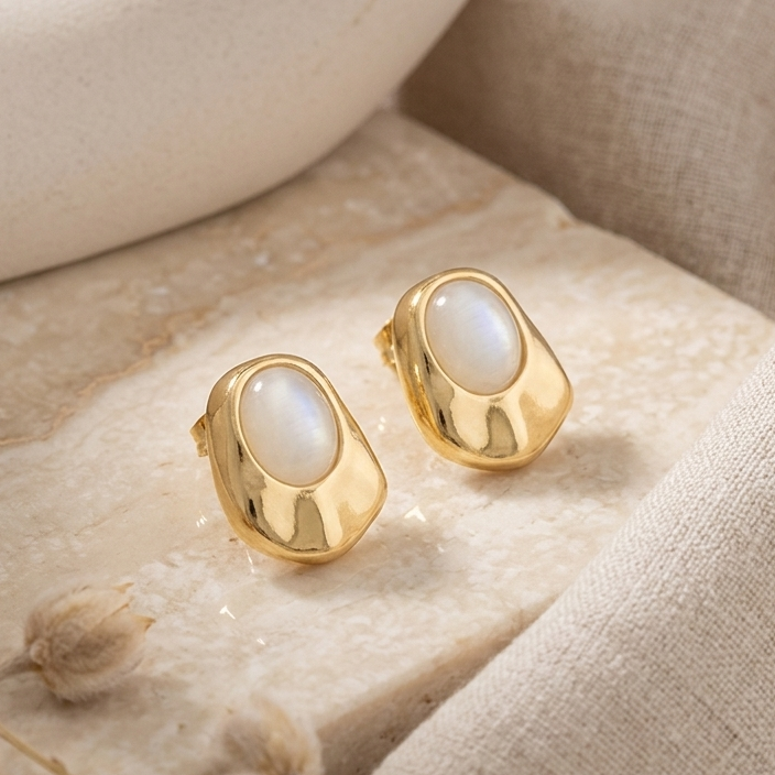 Brinco Orgânico com Pedra | Folheado Ouro 18k