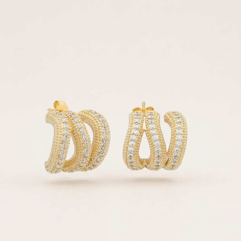 Brinco Ear Cuff 3 Fios Cravejados com Zircônias | Folheado Ouro 18k