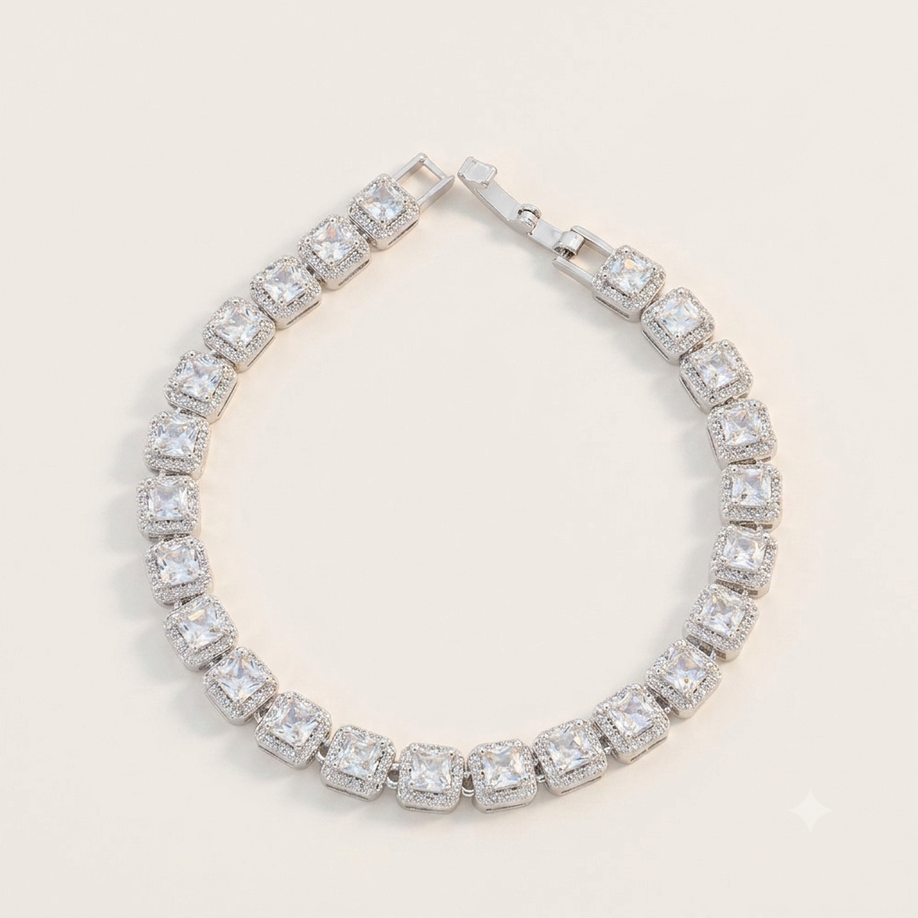Pulseira Cravejada com Zircônias Detalhe Quadrado | Folheado Ródio Branco